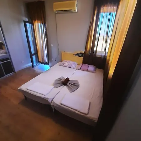Beautiful 2-Bed Villa In Cholakova Cheshma Villa Kosharitsa