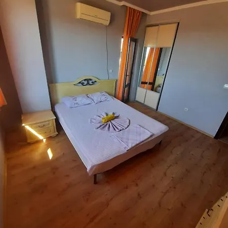 Beautiful 2-Bed Villa In Cholakova Cheshma